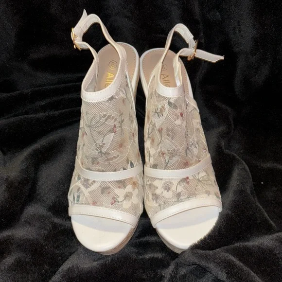 Wedges - Picture 2 of 3